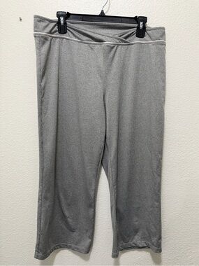 Denise Austin gray pull on gym capri, XL